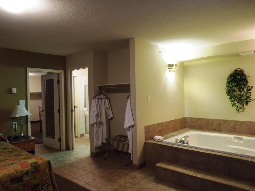 Inn Walking Eagle &